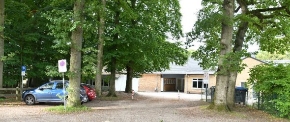 Parkschule Gettorf vom Tüttendorfer Weg aus gesehen