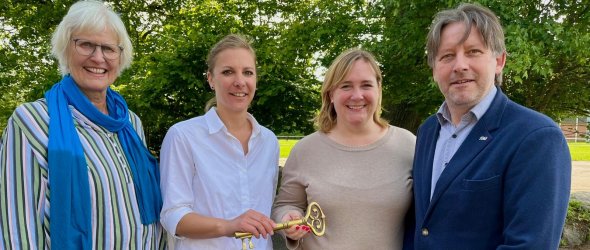Neue Schulleiterin Schlüsselübergabe Neue Schulleiterin Schlüsselübergabe