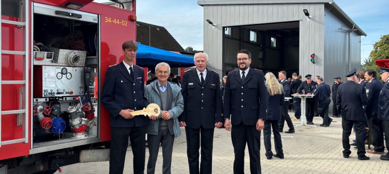 Einweihung Feuerwehrgerätehaus Felmerholz Einweihung Feuerwehrgerätehaus Felmerholz