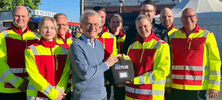 Neue AED-Gruppe Felm Feuerwehr Neue AED-Gruppe Felm Feuerwehr