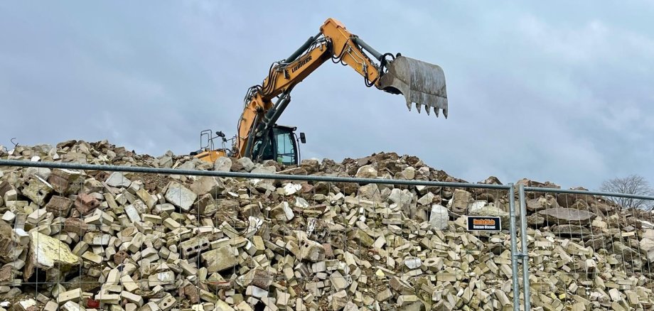 Schuttberg Gettorfer Straße 1