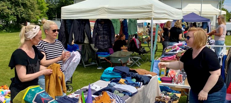 Dorf-Flohmarkt in Blickstedt Dorf-Flohmarkt in Blickstedt