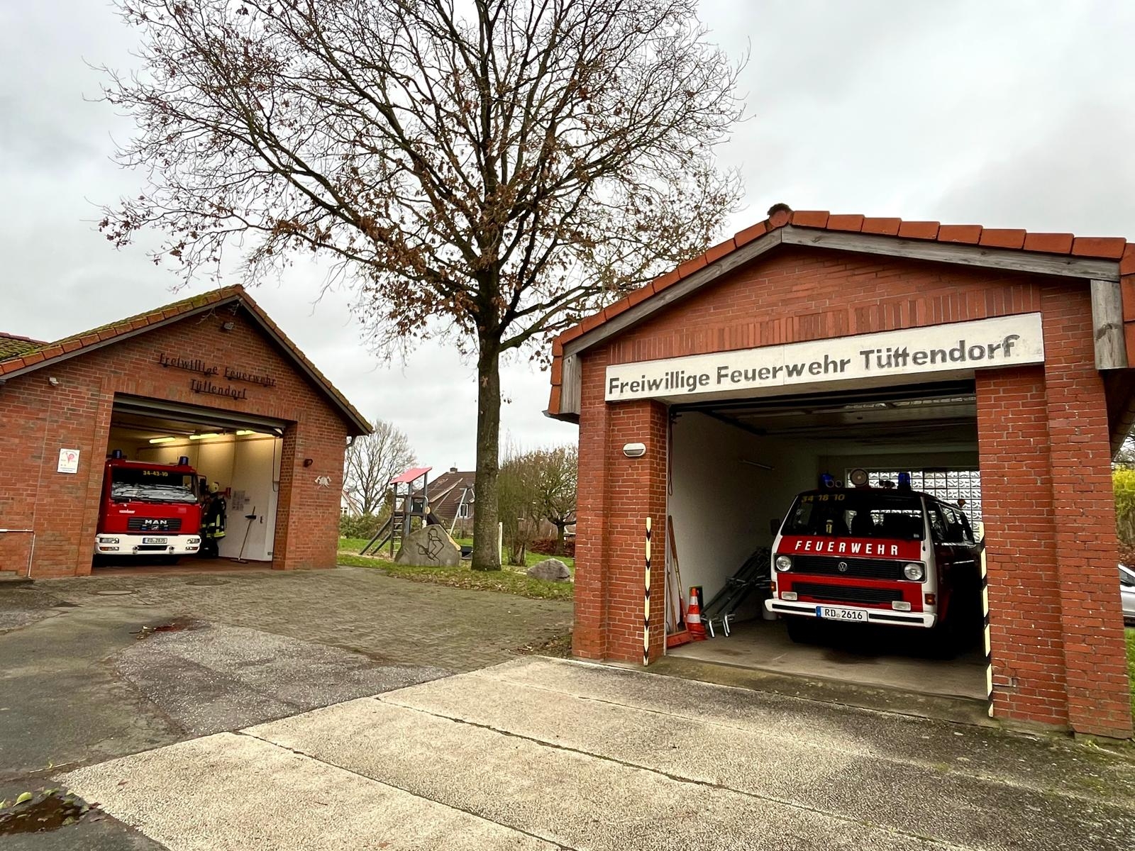 Feuerwehrgerätehäuser Tüttendorf Feuerwehrgerätehäuser Tüttendorf